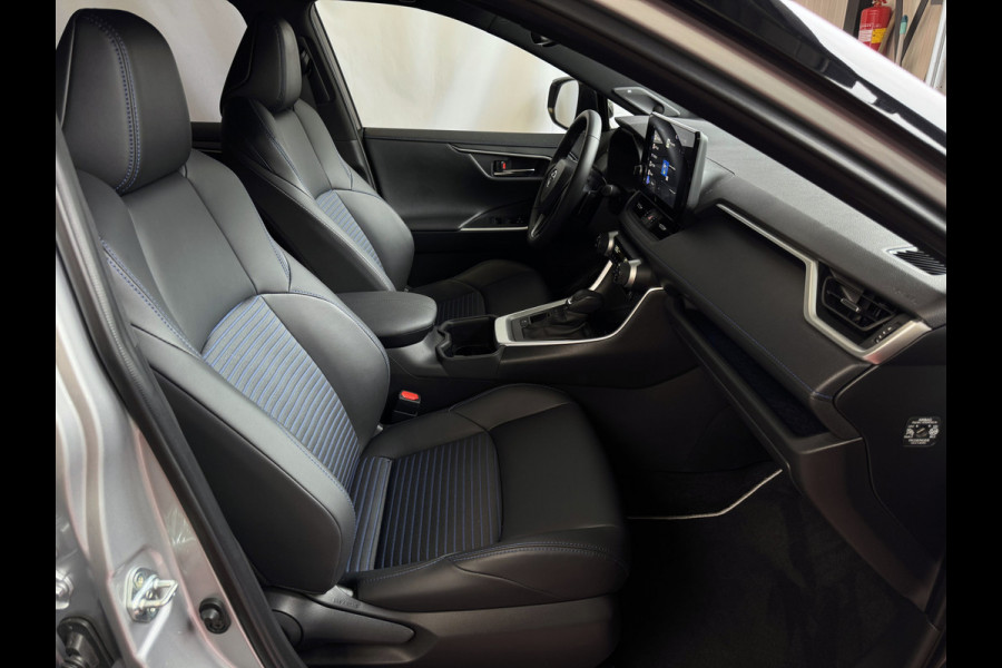 Toyota RAV4 2.5 Hybrid STYLE BI-TONE LED LEER 360 CAMERA ELEK.KLEP NAVI 360.CAMERA JBL ZWARTE HEMEL ADAP.CRUISE ELEK.STOEL/STUUR STOELVERW. ✅2025✅