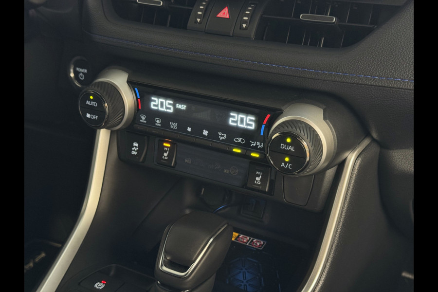 Toyota RAV4 2.5 Hybrid STYLE BI-TONE LED LEER 360 CAMERA ELEK.KLEP NAVI 360.CAMERA JBL ZWARTE HEMEL ADAP.CRUISE ELEK.STOEL/STUUR STOELVERW. ✅2025✅