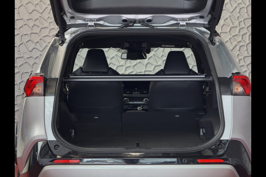 Toyota RAV4 2.5 Hybrid STYLE BI-TONE LED LEER 360 CAMERA ELEK.KLEP NAVI 360.CAMERA JBL ZWARTE HEMEL ADAP.CRUISE ELEK.STOEL/STUUR STOELVERW. ✅2025✅