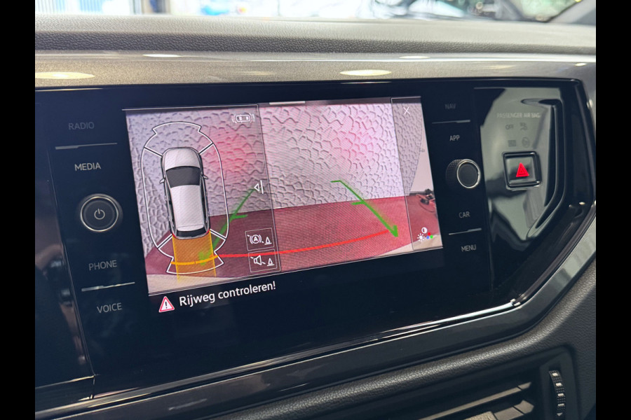 Volkswagen Polo 2.0 TSI GTI 207PK PANO IQ LED/GRILL CAMERA STOELVERW ADAP.CRUIS ZWARTE.HEMEL 18'' LMV BEATS AUDIO "Volkswagen rijden begint bij Topautos.nl – 75 topmodellen direct op voorraad!"