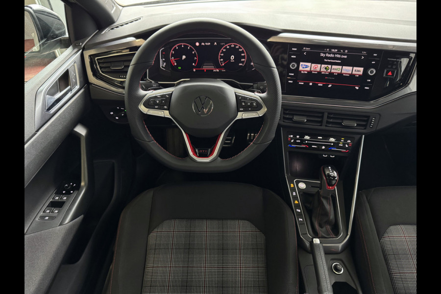 Volkswagen Polo 2.0 TSI GTI 207PK PANO IQ LED/GRILL CAMERA STOELVERW ADAP.CRUIS ZWARTE.HEMEL 18'' LMV BEATS AUDIO "Volkswagen rijden begint bij Topautos.nl – 75 topmodellen direct op voorraad!"