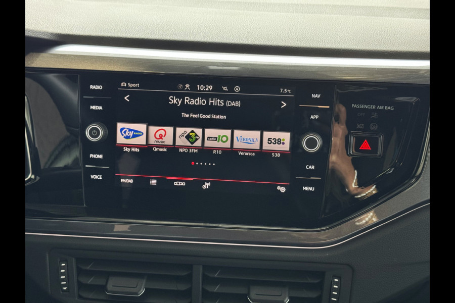 Volkswagen Polo 2.0 TSI GTI 207PK PANO IQ LED/GRILL CAMERA STOELVERW ADAP.CRUIS ZWARTE.HEMEL 18'' LMV BEATS AUDIO "Volkswagen rijden begint bij Topautos.nl – 75 topmodellen direct op voorraad!"
