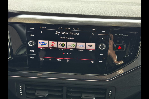Volkswagen Polo 2.0 TSI GTI 207PK PANO IQ LED/GRILL CAMERA STOELVERW ADAP.CRUIS ZWARTE.HEMEL 18'' LMV BEATS AUDIO "Volkswagen rijden begint bij Topautos.nl – 75 topmodellen direct op voorraad!"