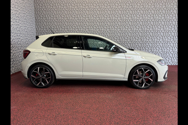 Volkswagen Polo 2.0 TSI GTI 207PK PANO IQ LED/GRILL CAMERA STOELVERW ADAP.CRUIS ZWARTE.HEMEL 18'' LMV BEATS AUDIO "Volkswagen rijden begint bij Topautos.nl – 75 topmodellen direct op voorraad!"