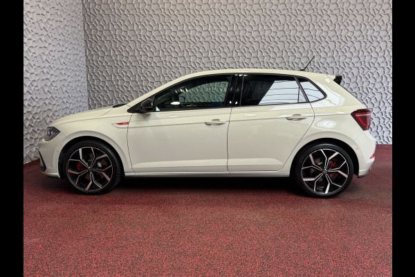 Volkswagen Polo 2.0 TSI GTI 207PK PANO IQ LED/GRILL CAMERA STOELVERW ADAP.CRUIS ZWARTE.HEMEL 18'' LMV BEATS AUDIO "Volkswagen rijden begint bij Topautos.nl – 75 topmodellen direct op voorraad!"