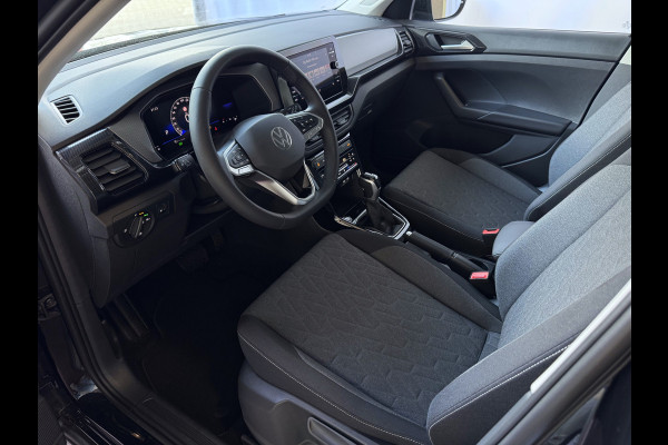 Volkswagen T-Cross ✅ NIEUWE AUTO✅ T-CROSS 116PK 17''LMV DODE HOEK TREKHAAK CAMERA VIR.COCKPIT STOELVERW. ADAP.CRUISE LMV CARPLAY 2025 "Volkswagen rijden begint bij Topautos.nl – 75 topmodellen direct op voorraad!"