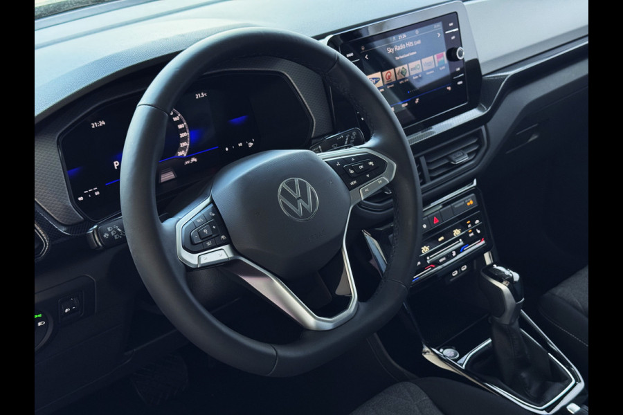 Volkswagen T-Cross ✅ NIEUWE AUTO✅ T-CROSS 116PK 17''LMV DODE HOEK TREKHAAK CAMERA VIR.COCKPIT STOELVERW. ADAP.CRUISE LMV CARPLAY 2025 "Volkswagen rijden begint bij Topautos.nl – 75 topmodellen direct op voorraad!"