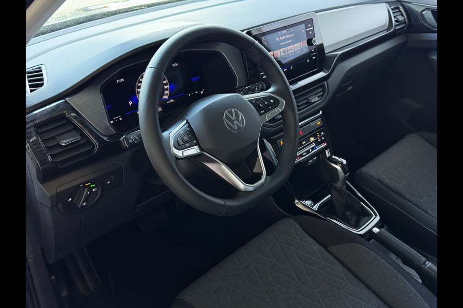 Volkswagen T-Cross ✅ NIEUWE AUTO✅ T-CROSS 116PK 17''LMV DODE HOEK TREKHAAK CAMERA VIR.COCKPIT STOELVERW. ADAP.CRUISE LMV CARPLAY 2025 "Volkswagen rijden begint bij Topautos.nl – 75 topmodellen direct op voorraad!"