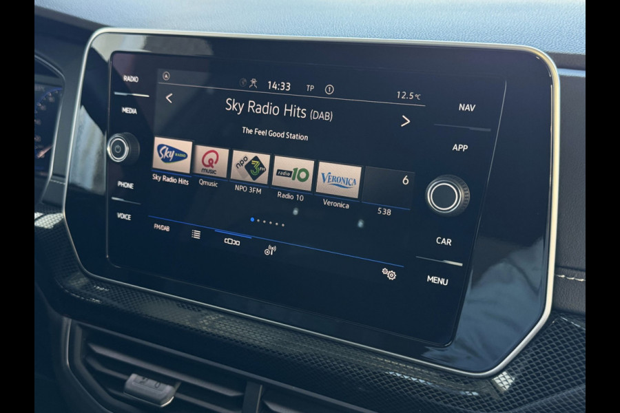 Volkswagen T-Cross ✅ NIEUWE AUTO✅ T-CROSS 116PK 17''LMV DODE HOEK TREKHAAK CAMERA VIR.COCKPIT STOELVERW. ADAP.CRUISE LMV CARPLAY 2025 "Volkswagen rijden begint bij Topautos.nl – 75 topmodellen direct op voorraad!"