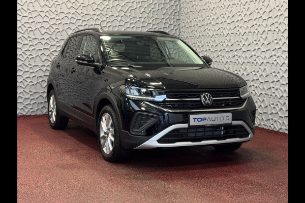 Volkswagen T-Cross ✅ NIEUWE AUTO✅ T-CROSS 116PK 17''LMV DODE HOEK TREKHAAK CAMERA VIR.COCKPIT STOELVERW. ADAP.CRUISE LMV CARPLAY 2025 "Volkswagen rijden begint bij Topautos.nl – 75 topmodellen direct op voorraad!"