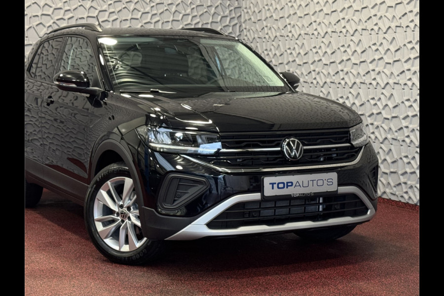 Volkswagen T-Cross ✅ NIEUWE AUTO✅ T-CROSS 116PK 17''LMV DODE HOEK TREKHAAK CAMERA VIR.COCKPIT STOELVERW. ADAP.CRUISE LMV CARPLAY 2025 "Volkswagen rijden begint bij Topautos.nl – 75 topmodellen direct op voorraad!"