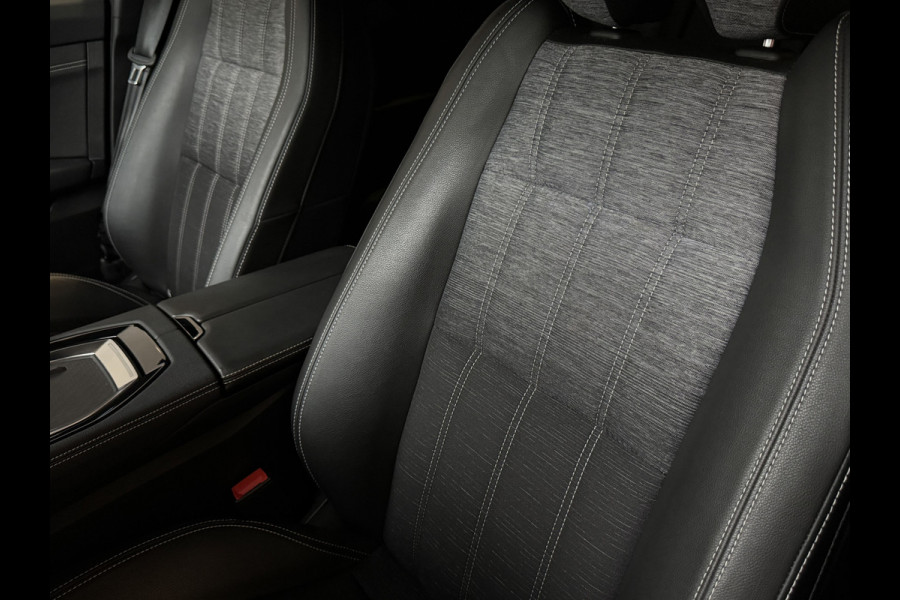 Renault Austral 1.3 160PK 4.CILINDER TECHNO ELEK.KLEP ELEK.STOEL NAVI STOEL/STUUR/RUIT VERW. LED LEER 1800KG MAX TREKGEWICHT