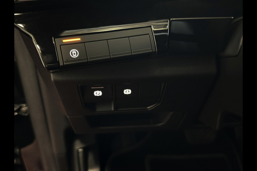 Renault Austral 1.3 160PK 4.CILINDER TECHNO ELEK.KLEP ELEK.STOEL NAVI STOEL/STUUR/RUIT VERW. LED LEER 1800KG MAX TREKGEWICHT