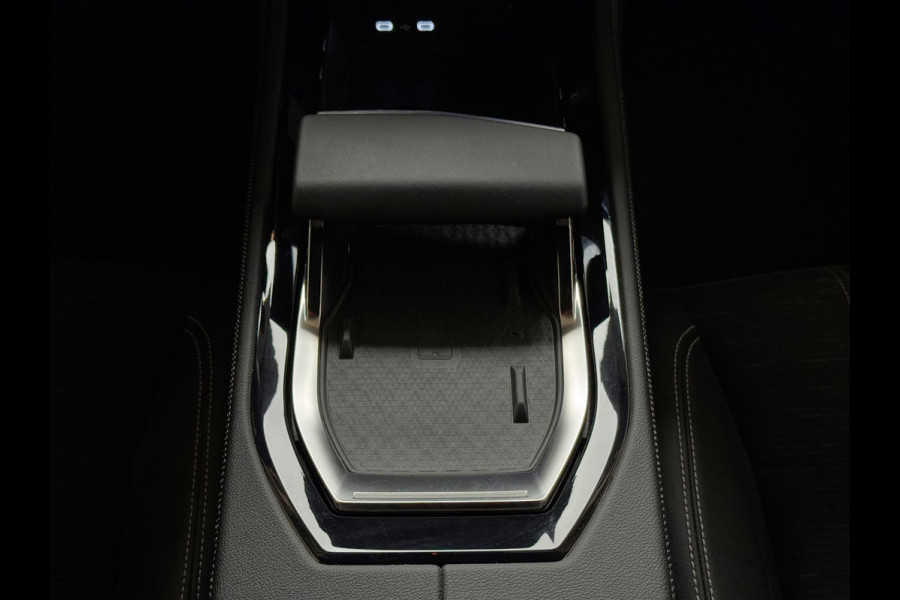 Renault Austral 1.3 160PK 4.CILINDER TECHNO ELEK.KLEP ELEK.STOEL NAVI STOEL/STUUR/RUIT VERW. LED LEER 1800KG MAX TREKGEWICHT