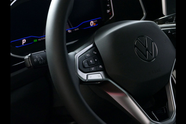 Volkswagen T-Roc 1.5 TSI 150PK R-LINE EVO IQ LIGHT ALCANTARA ELEK.KLEP CARPLAY STOEL/STUUR VERW. 18"LMV VIR.COCKPIT 2024 "Volkswagen rijden begint bij Topautos.nl – 75 topmodellen direct op voorraad!"