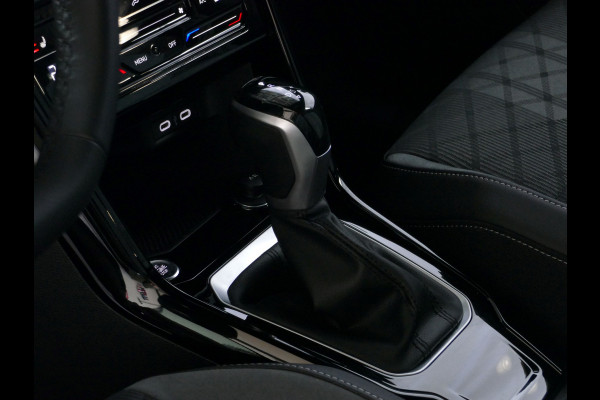 Volkswagen T-Roc 1.5 TSI 150PK R-LINE EVO IQ LIGHT ALCANTARA ELEK.KLEP CARPLAY STOEL/STUUR VERW. 18"LMV VIR.COCKPIT 2024 "Volkswagen rijden begint bij Topautos.nl – 75 topmodellen direct op voorraad!"