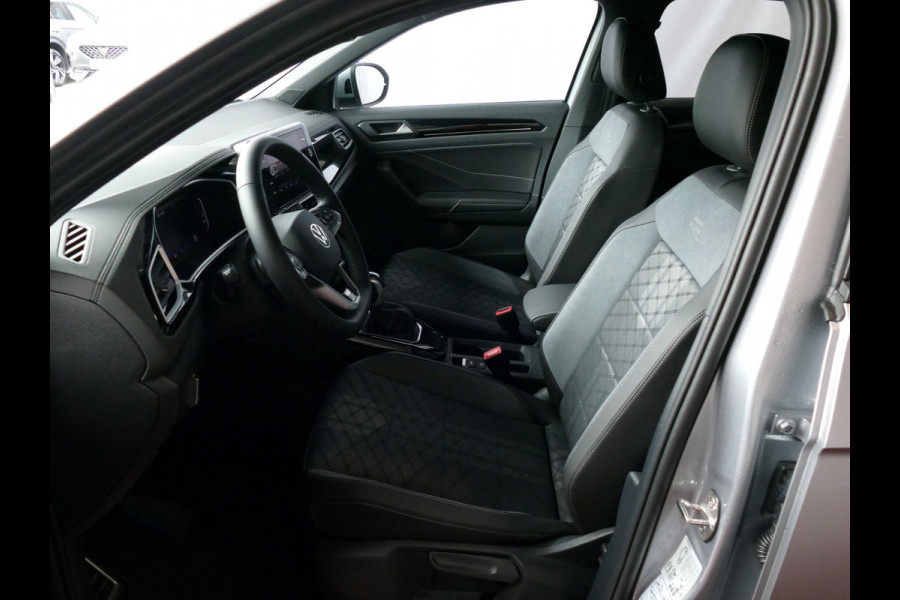 Volkswagen T-Roc 1.5 TSI 150PK R-LINE EVO IQ LIGHT ALCANTARA ELEK.KLEP CARPLAY STOEL/STUUR VERW. 18"LMV VIR.COCKPIT 2024 "Volkswagen rijden begint bij Topautos.nl – 75 topmodellen direct op voorraad!"
