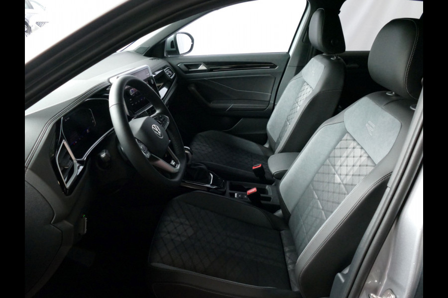 Volkswagen T-Roc 1.5 TSI 150PK R-LINE EVO IQ LIGHT ALCANTARA ELEK.KLEP CARPLAY STOEL/STUUR VERW. 18"LMV VIR.COCKPIT 2024 "Volkswagen rijden begint bij Topautos.nl – 75 topmodellen direct op voorraad!"