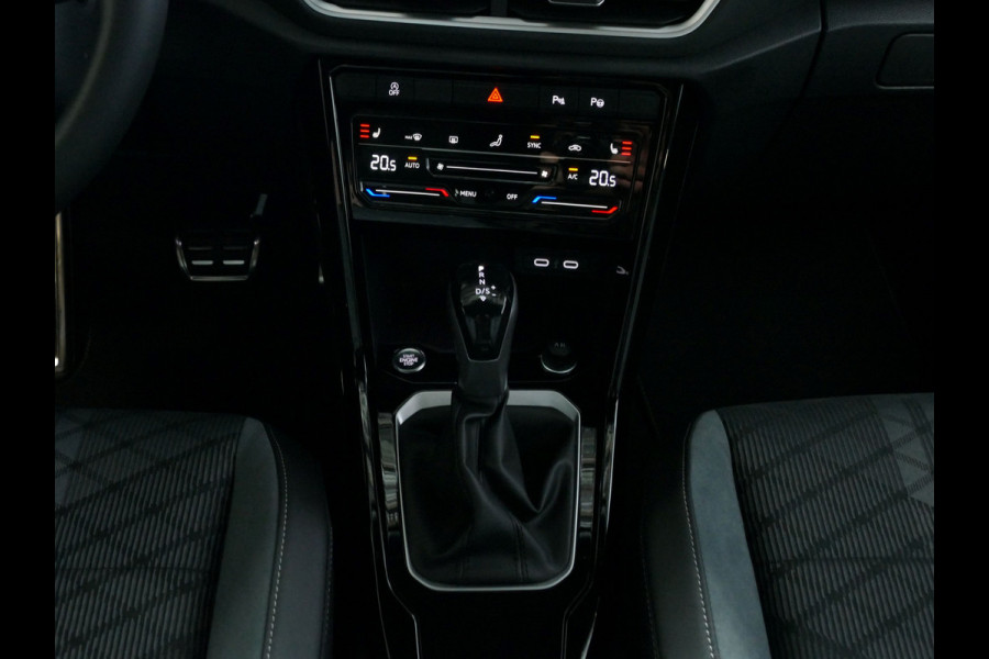 Volkswagen T-Roc 1.5 TSI 150PK R-LINE EVO IQ LIGHT ALCANTARA ELEK.KLEP CARPLAY STOEL/STUUR VERW. 18"LMV VIR.COCKPIT 2024 "Volkswagen rijden begint bij Topautos.nl – 75 topmodellen direct op voorraad!"
