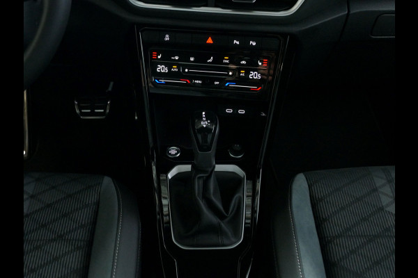Volkswagen T-Roc 1.5 TSI 150PK R-LINE EVO IQ LIGHT ALCANTARA ELEK.KLEP CARPLAY STOEL/STUUR VERW. 18"LMV VIR.COCKPIT 2024 "Volkswagen rijden begint bij Topautos.nl – 75 topmodellen direct op voorraad!"