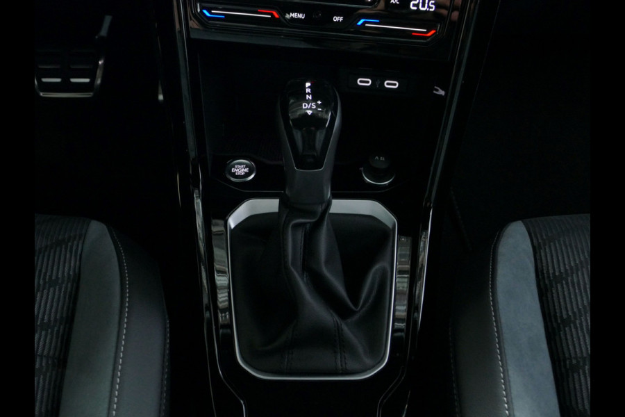 Volkswagen T-Roc 1.5 TSI 150PK R-LINE EVO IQ LIGHT ALCANTARA ELEK.KLEP CARPLAY STOEL/STUUR VERW. 18"LMV VIR.COCKPIT 2024 "Volkswagen rijden begint bij Topautos.nl – 75 topmodellen direct op voorraad!"
