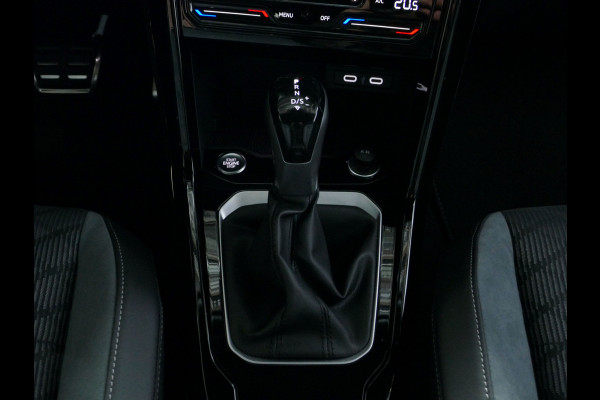 Volkswagen T-Roc 1.5 TSI 150PK R-LINE EVO IQ LIGHT ALCANTARA ELEK.KLEP CARPLAY STOEL/STUUR VERW. 18"LMV VIR.COCKPIT 2024 "Volkswagen rijden begint bij Topautos.nl – 75 topmodellen direct op voorraad!"