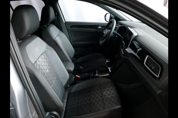 Volkswagen T-Roc 1.5 TSI 150PK R-LINE EVO IQ LIGHT ALCANTARA ELEK.KLEP CARPLAY STOEL/STUUR VERW. 18"LMV VIR.COCKPIT 2024 "Volkswagen rijden begint bij Topautos.nl – 75 topmodellen direct op voorraad!"