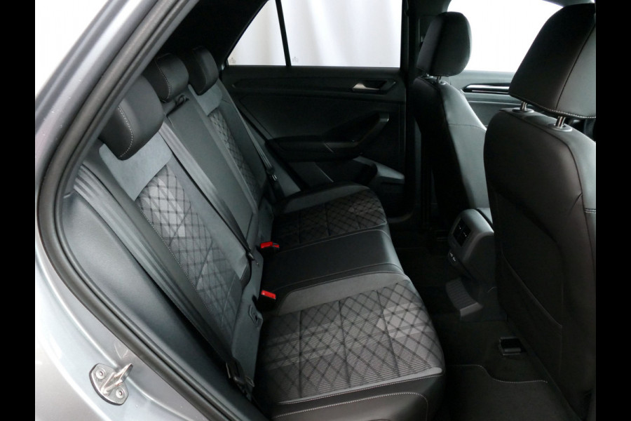 Volkswagen T-Roc 1.5 TSI 150PK R-LINE EVO IQ LIGHT ALCANTARA ELEK.KLEP CARPLAY STOEL/STUUR VERW. 18"LMV VIR.COCKPIT 2024 "Volkswagen rijden begint bij Topautos.nl – 75 topmodellen direct op voorraad!"