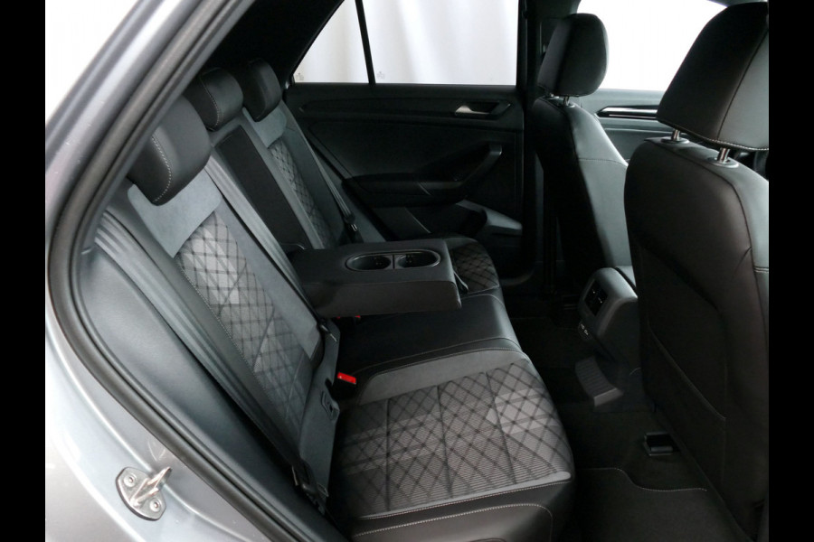 Volkswagen T-Roc 1.5 TSI 150PK R-LINE EVO IQ LIGHT ALCANTARA ELEK.KLEP CARPLAY STOEL/STUUR VERW. 18"LMV VIR.COCKPIT 2024 "Volkswagen rijden begint bij Topautos.nl – 75 topmodellen direct op voorraad!"