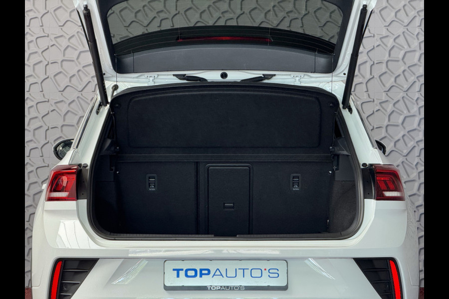 Volkswagen T-Roc 1.5 TSI 150PK R-LINE EVO IQ LIGHT ALCANTARA ELEK.KLEP CARPLAY STOEL/STUUR VERW. 18"LMV VIR.COCKPIT 2024 "Volkswagen rijden begint bij Topautos.nl – 75 topmodellen direct op voorraad!"