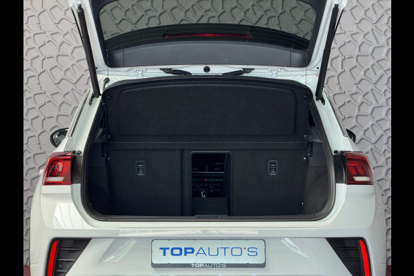 Volkswagen T-Roc 1.5 TSI 150PK R-LINE EVO IQ LIGHT ALCANTARA ELEK.KLEP CARPLAY STOEL/STUUR VERW. 18"LMV VIR.COCKPIT 2024 "Volkswagen rijden begint bij Topautos.nl – 75 topmodellen direct op voorraad!"