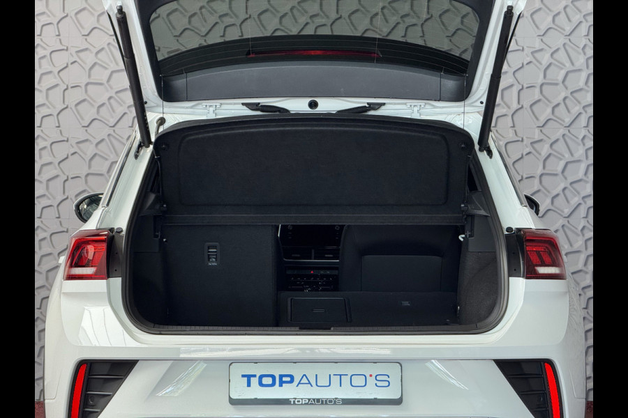 Volkswagen T-Roc 1.5 TSI 150PK R-LINE EVO IQ LIGHT ALCANTARA ELEK.KLEP CARPLAY STOEL/STUUR VERW. 18"LMV VIR.COCKPIT 2024 "Volkswagen rijden begint bij Topautos.nl – 75 topmodellen direct op voorraad!"