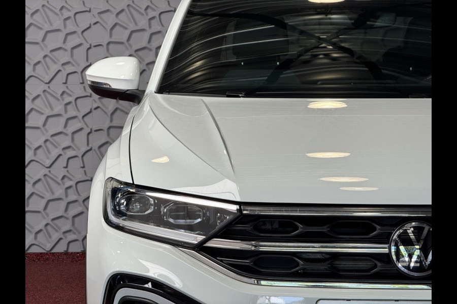 Volkswagen T-Roc 1.5 TSI 150PK R-LINE EVO IQ LIGHT ALCANTARA ELEK.KLEP CARPLAY STOEL/STUUR VERW. 18"LMV VIR.COCKPIT 2024 "Volkswagen rijden begint bij Topautos.nl – 75 topmodellen direct op voorraad!"