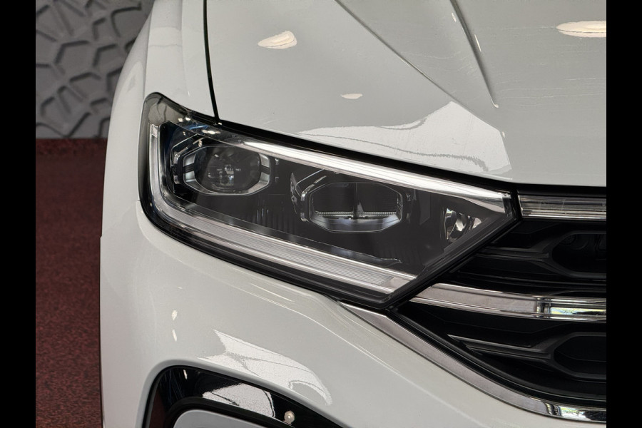 Volkswagen T-Roc 1.5 TSI 150PK R-LINE EVO IQ LIGHT ALCANTARA ELEK.KLEP CARPLAY STOEL/STUUR VERW. 18"LMV VIR.COCKPIT 2024 "Volkswagen rijden begint bij Topautos.nl – 75 topmodellen direct op voorraad!"