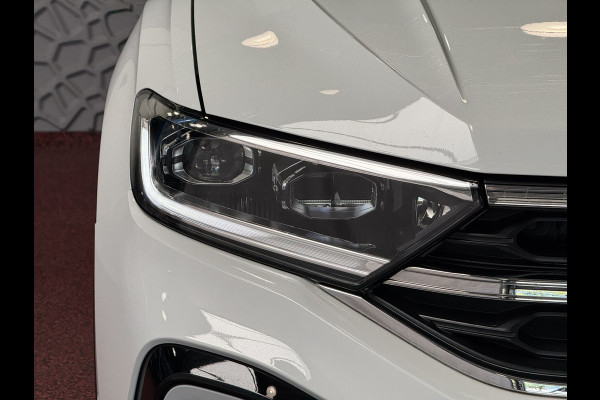 Volkswagen T-Roc 1.5 TSI 150PK R-LINE EVO IQ LIGHT ALCANTARA ELEK.KLEP CARPLAY STOEL/STUUR VERW. 18"LMV VIR.COCKPIT 2024 "Volkswagen rijden begint bij Topautos.nl – 75 topmodellen direct op voorraad!"