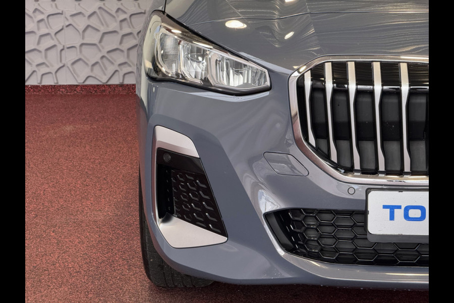BMW 2 Serie Active Tourer ✅ 230E ✅ XDRIVE 326 PK M SPORT LED ELEK.KLEP CAMERA TREKHAAK 05/2024 AWD 4X4 4WD M-Sportpakket PHEV