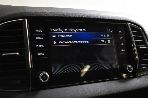 Škoda Karoq 1.5 TSI 150PK ACT BUSINESS EDITION PLUS CAMERA/NAVI/TREKHAAK