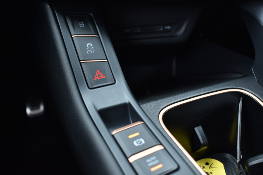 CUPRA Terramar 1.5 eTSI 150PK DSG BUSINESS HEAD-UP/NAVI/CAMERA/LEDER CUPRA Terramar 1.5 eTSI 150PK DSG BUSINESS HEAD-UP/NAVI/CAMERA/LEDER