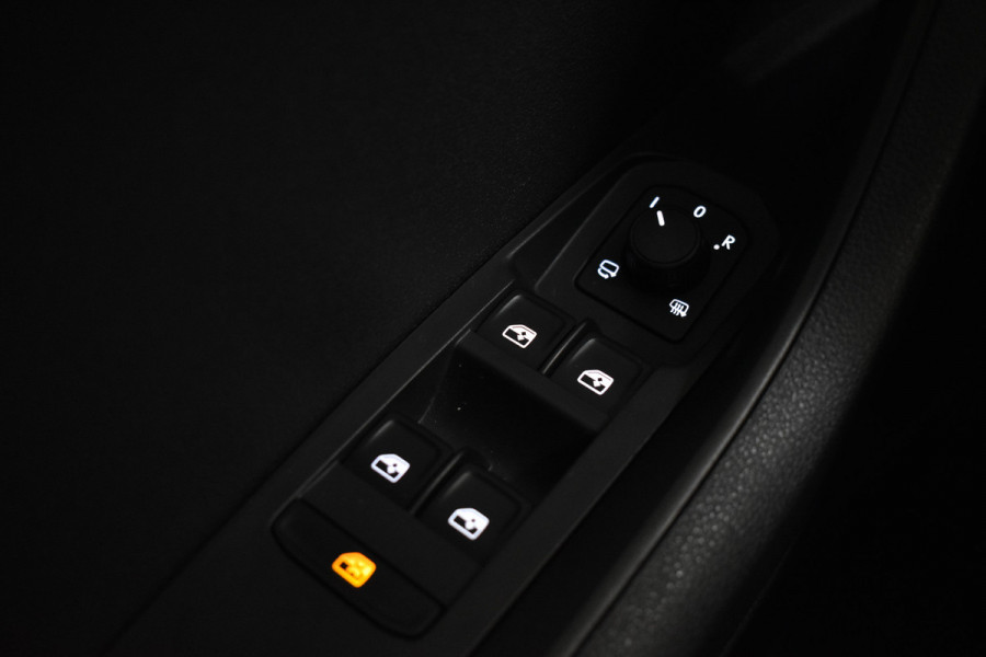 Škoda Karoq 1.5 TSI ACT 150PK DSG ELEGANCE VIRTUAL/CAMERA/CARPLAY Škoda Karoq 1.5 TSI ACT 150PK DSG ELEGANCE VIRTUAL/CAMERA/CARPLAY