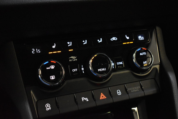 Škoda Karoq 1.5 TSI ACT 150PK DSG ELEGANCE VIRTUAL/CAMERA/CARPLAY Škoda Karoq 1.5 TSI ACT 150PK DSG ELEGANCE VIRTUAL/CAMERA/CARPLAY