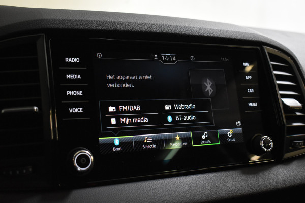 Škoda Karoq 1.5 TSI ACT 150PK DSG ELEGANCE VIRTUAL/CAMERA/CARPLAY Škoda Karoq 1.5 TSI ACT 150PK DSG ELEGANCE VIRTUAL/CAMERA/CARPLAY