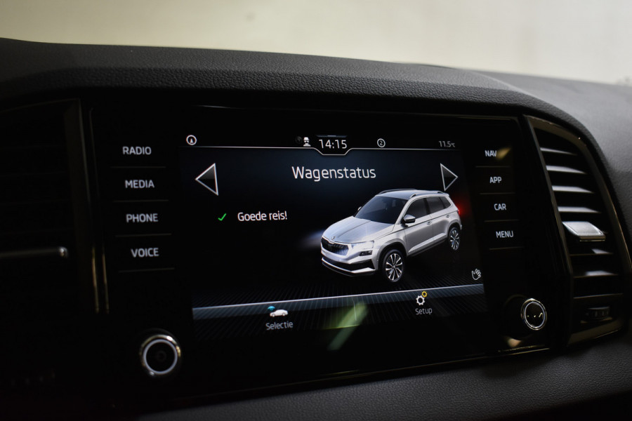 Škoda Karoq 1.5 TSI ACT 150PK DSG ELEGANCE VIRTUAL/CAMERA/CARPLAY Škoda Karoq 1.5 TSI ACT 150PK DSG ELEGANCE VIRTUAL/CAMERA/CARPLAY