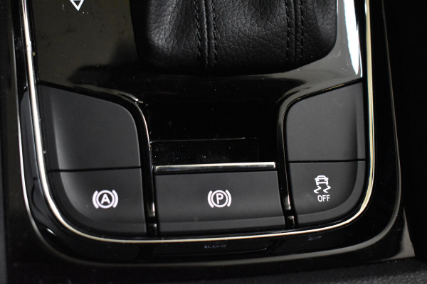 Škoda Karoq 1.5 TSI ACT 150PK DSG ELEGANCE VIRTUAL/CAMERA/CARPLAY Škoda Karoq 1.5 TSI ACT 150PK DSG ELEGANCE VIRTUAL/CAMERA/CARPLAY