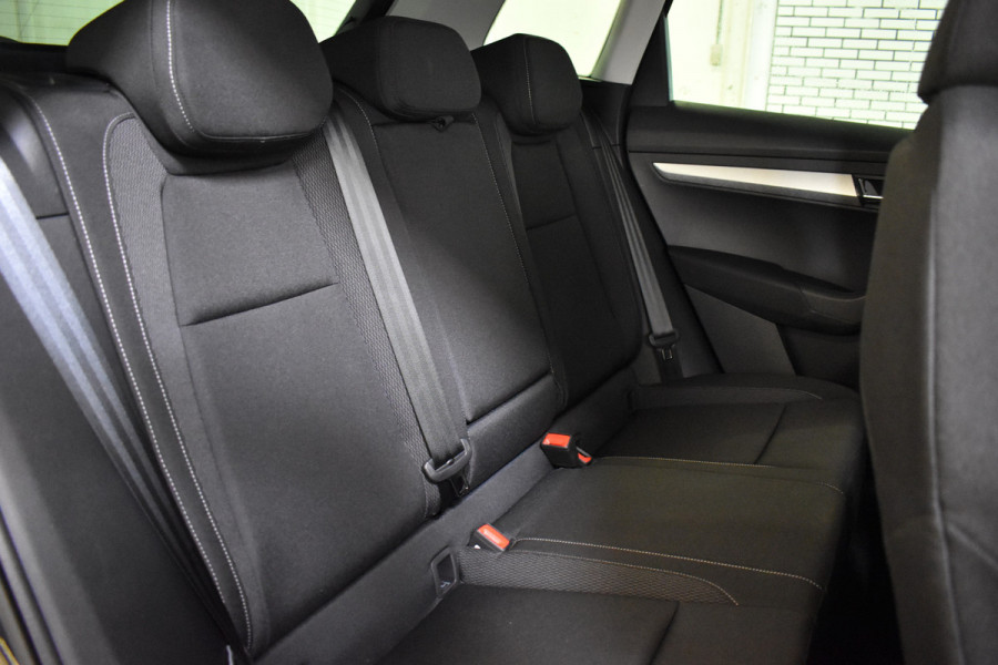 Škoda Karoq 1.5 TSI ACT 150PK DSG ELEGANCE VIRTUAL/CAMERA/CARPLAY Škoda Karoq 1.5 TSI ACT 150PK DSG ELEGANCE VIRTUAL/CAMERA/CARPLAY