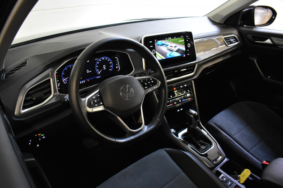 Volkswagen T-Roc 1.5 TSI 150PK DSG STYLE VIRTUAL/CARPLAY/CAMERA Volkswagen T-Roc 1.5 TSI 150PK DSG STYLE VIRTUAL/CARPLAY/CAMERA