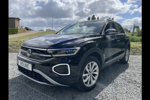 Volkswagen T-Roc 1.5 TSI 150PK DSG STYLE VIRTUAL/CARPLAY/CAMERA Volkswagen T-Roc 1.5 TSI 150PK DSG STYLE VIRTUAL/CARPLAY/CAMERA