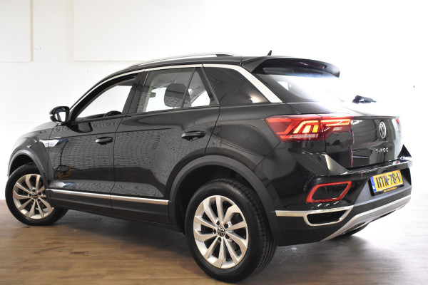 Volkswagen T-Roc 1.5 TSI 150PK DSG STYLE VIRTUAL/CARPLAY/CAMERA Volkswagen T-Roc 1.5 TSI 150PK DSG STYLE VIRTUAL/CARPLAY/CAMERA