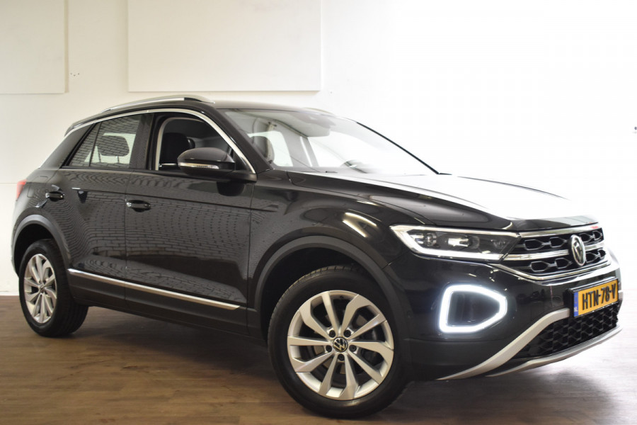 Volkswagen T-Roc 1.5 TSI 150PK DSG STYLE VIRTUAL/CARPLAY/CAMERA Volkswagen T-Roc 1.5 TSI 150PK DSG STYLE VIRTUAL/CARPLAY/CAMERA