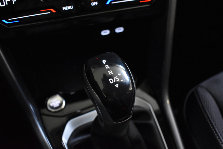 Volkswagen T-Roc 1.5 TSI 150PK DSG STYLE VIRTUAL/CARPLAY/CAMERA Volkswagen T-Roc 1.5 TSI 150PK DSG STYLE VIRTUAL/CARPLAY/CAMERA