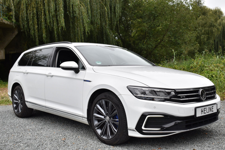 Volkswagen Passat Variant 218PK DSG HYBRID GTE BUSINESS TREKHAAK/NAVI/CAMERA Volkswagen Passat Variant 218PK DSG HYBRID GTE BUSINESS TREKHAAK/NAVI/CAMERA